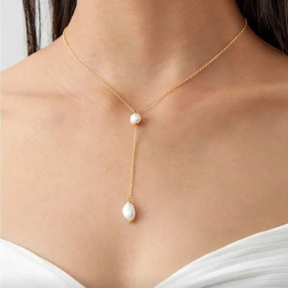 Gold Pearl Necklace Q787